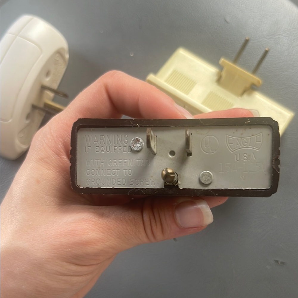 Black Multi-Outlet Adapter - Picture 6 of 9